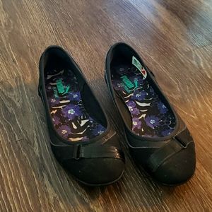 Puma flats